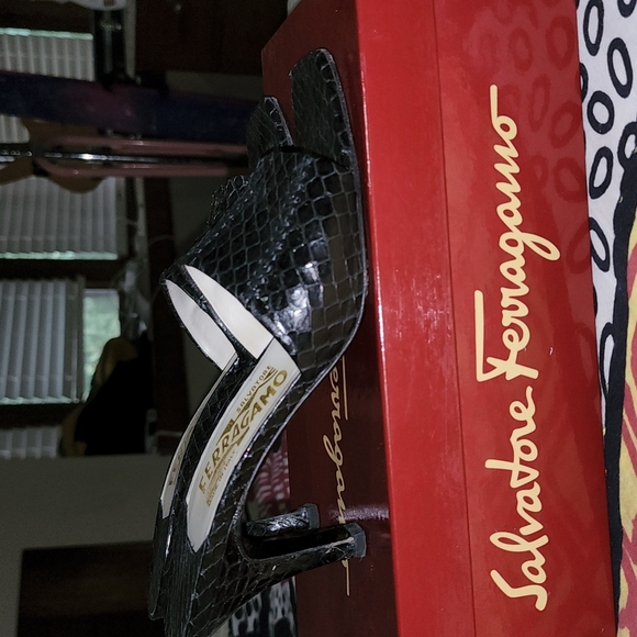 Salvatore Ferragamo Shoes - Ferragamo sandals